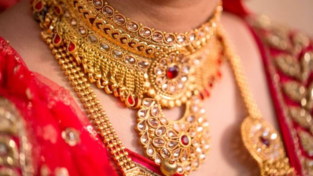 gold-price-1750149852797-16_9.webp.jpeg